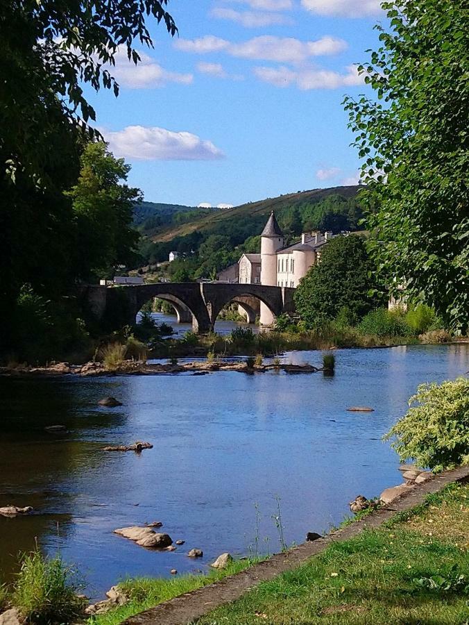 Chez Charlotte Et Michel Homestay